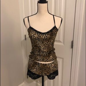 A leapord stripped camisole
